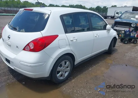 2007 Nissan Versa 1.8Sl z USA, uszkodzony, nr VIN 3N1BC13E27L427225